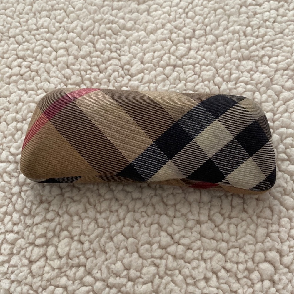 Preowned Burberry eyeglass case